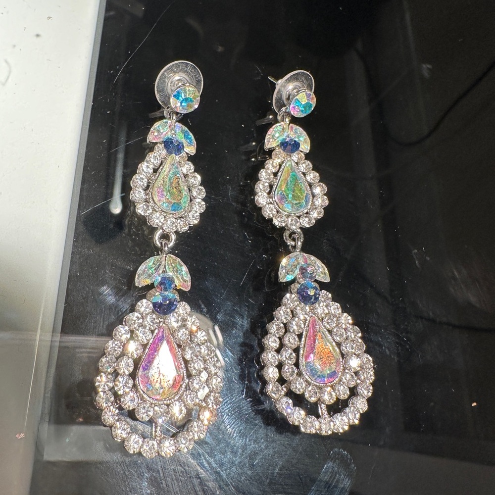 Long Pageant/Prom Ear Rings - Picture 2 of 5